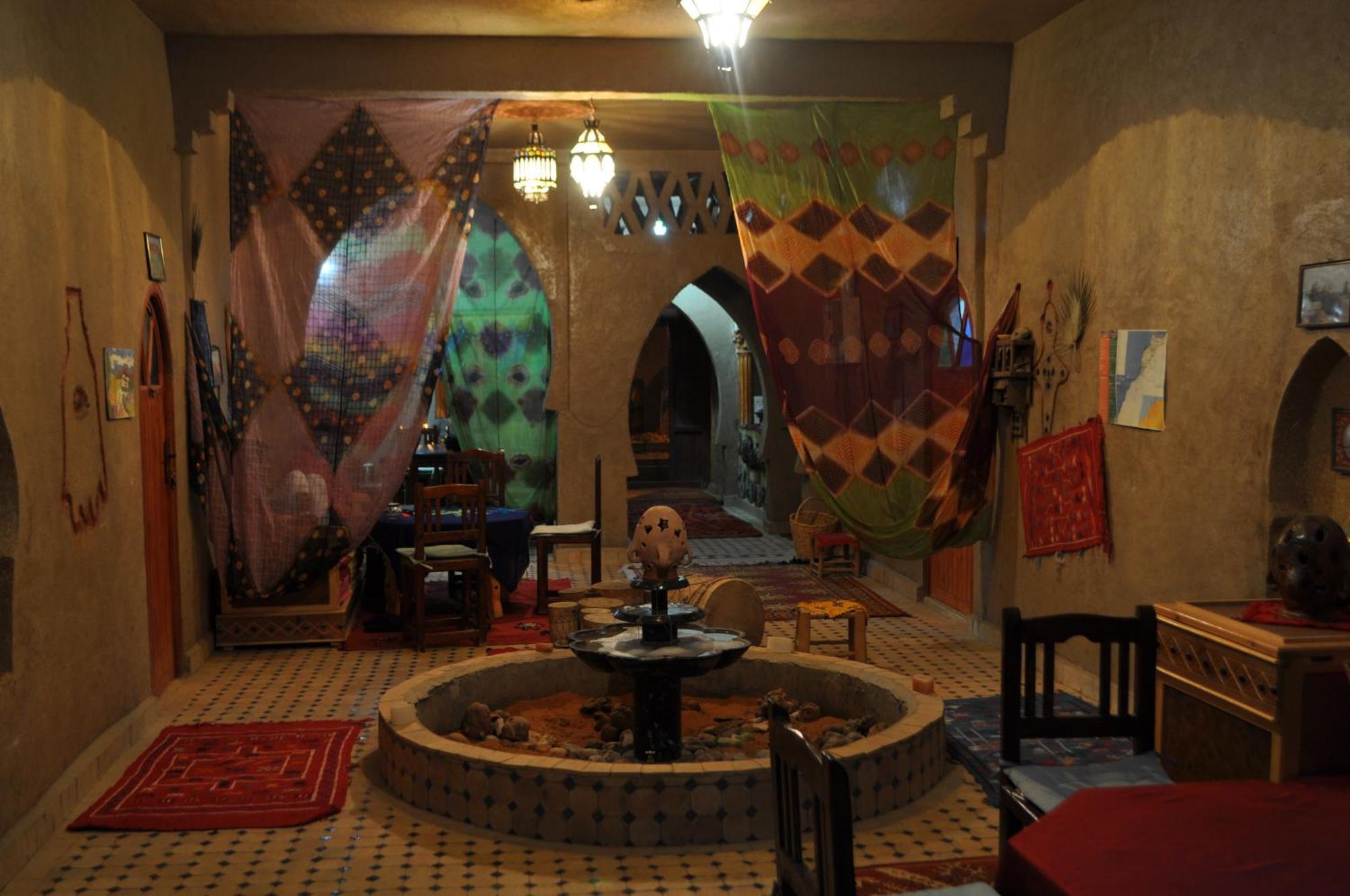 梅尔祖卡 艾莎庭院旅馆酒店 外观 照片